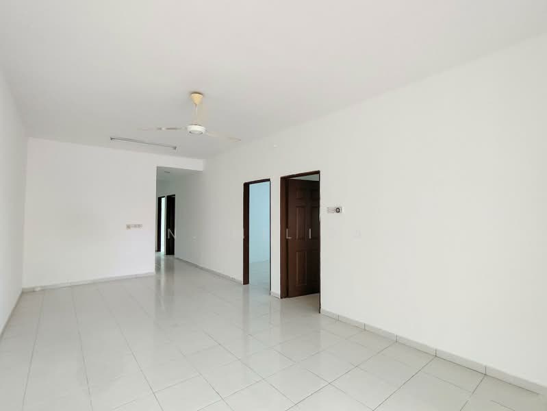 1-storey Terraced House for Sale in Desa Manjung Point 2 (Lumut) - N. Melisa - Living Room - PropertyGuru.com.my