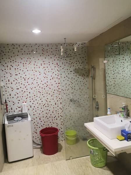 Service Residence for Rent at Regalia Residence - Vincent Hoo - Bathroom - PropertyGuru.com.my