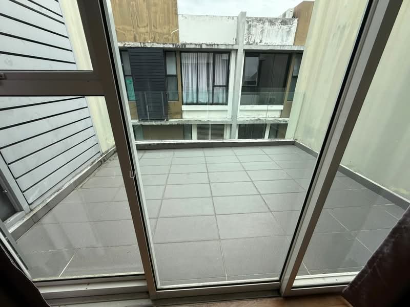 East Ledang@ Inspiration Park untuk Untuk Disewa - RM 7,500 /bulan, Apr 2026 - Balcony - PropertyGuru.com.my