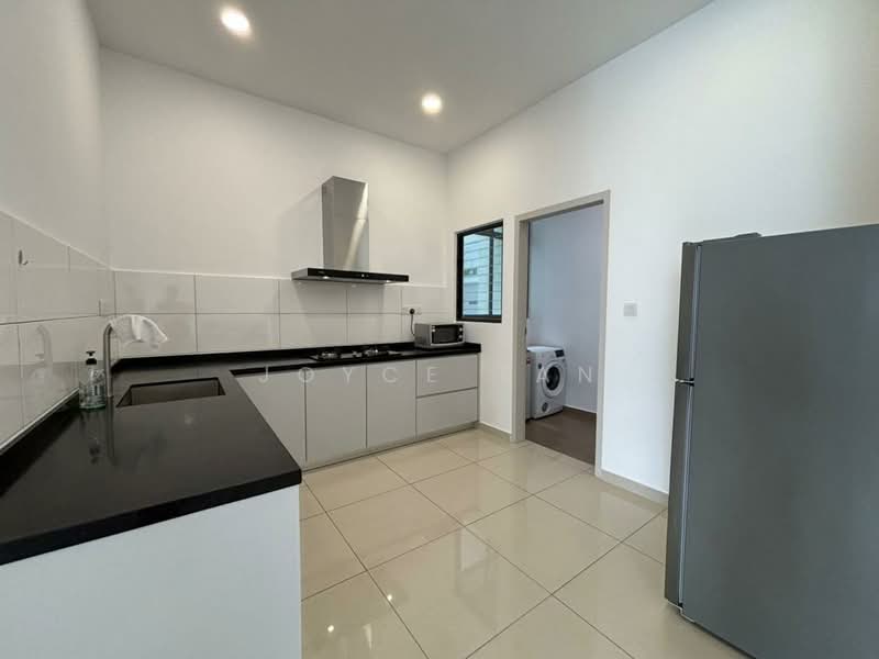 Waterside Residence untuk Untuk Disewa - RM 4,000 /bulan, Apr 2026 - Kitchen - PropertyGuru.com.my