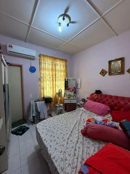 Taman Nusa Bestari untuk Untuk Dijual - RM 630,000, Apr 2026 - Bedroom - PropertyGuru.com.my