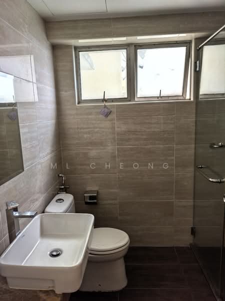 Pantai Panorama Condominiums untuk Untuk Disewa - RM 2,800 /bulan, Apr 2026 - Bathroom - PropertyGuru.com.my