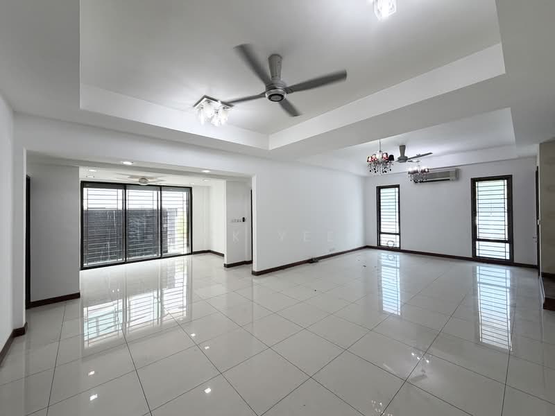 Terraced House for Sale in Bandar Kinrara Seksyen 1 (Bandar Kinrara) - CK Yee - Living Room - PropertyGuru.com.my