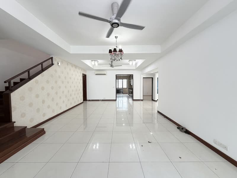 Terraced House for Sale in Bandar Kinrara Seksyen 1 (Bandar Kinrara) - CK Yee - Living Room - PropertyGuru.com.my