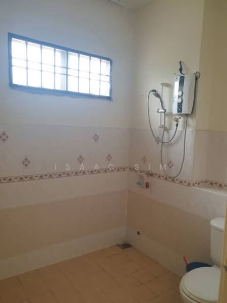 Rumah Teres 2 Tingkat untuk Disewa di Bandar Sunway Semenyih (Semenyih) - Isaac Sim - Bathroom - PropertyGuru.com.my