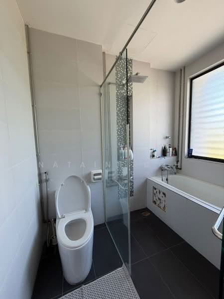 2-storey Terraced House for Rent in East Ledang (Iskandar Puteri (Nusajaya)) - Nataine Goh - Bathroom - PropertyGuru.com.my