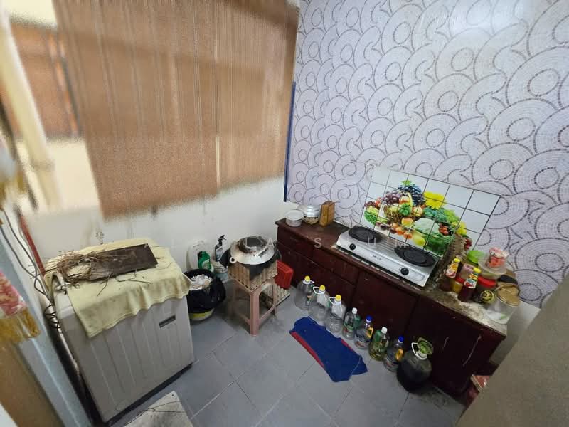 Apartment for Rent at Taman Mutiara Mas - Alicia Shum - Kitchen - PropertyGuru.com.my