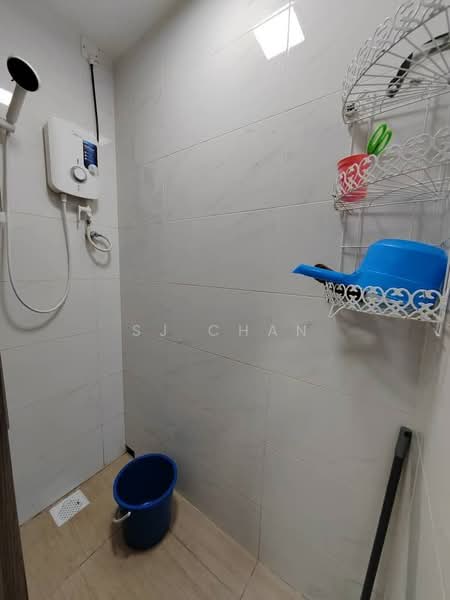 Service Residence for Rent at Country Garden Central Park - SJ CHAN - Bathroom - PropertyGuru.com.my