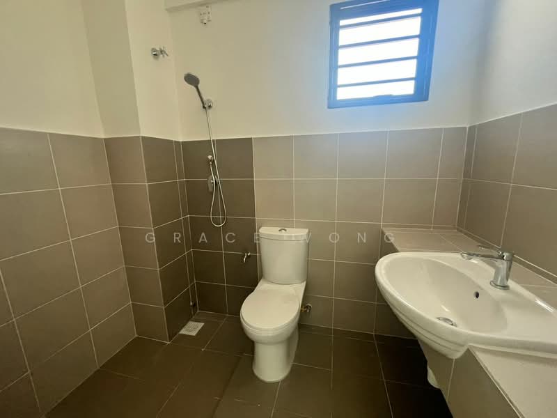 2-storey Terraced House for Sale in Puncak Alam (Selangor) - Grace Wong - Bathroom - PropertyGuru.com.my