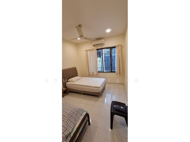 Semi-Detached House for Sale in Taman Pelangi (Johor Bahru) - Edmond Tang - Bedroom - PropertyGuru.com.my