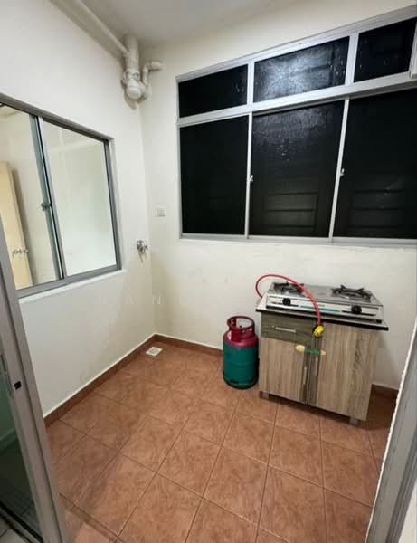 OUG Parklane untuk Untuk Disewa - RM 1,788 /bulan, Apr 2026 - Kitchen - PropertyGuru.com.my