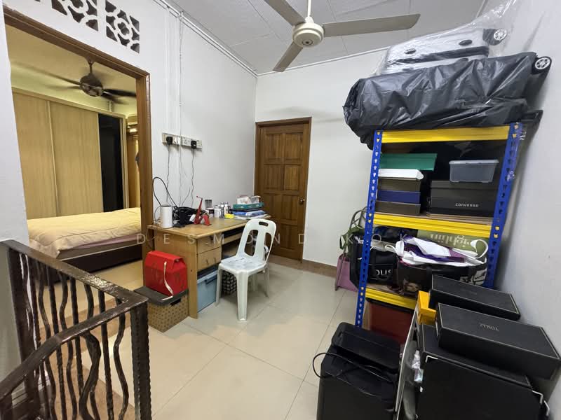 1.5-storey Terraced House for Sale in Taman Bukit Maluri (Kepong) - Desmond Kok - Bedroom - PropertyGuru.com.my