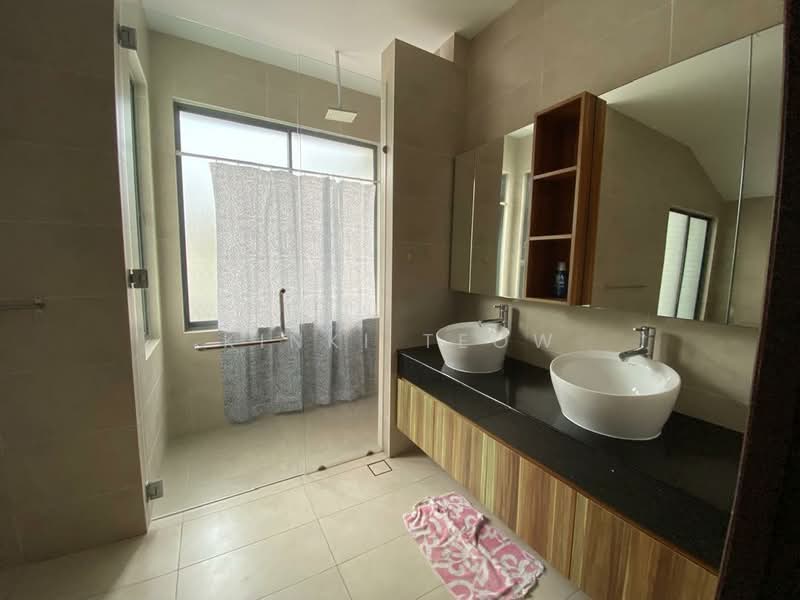 Semi-Detached House for Sale in East Ledang (Iskandar Puteri (Nusajaya)) - Kinki Teow - Bathroom - PropertyGuru.com.my