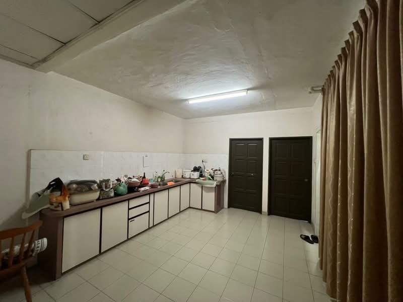 Shop / Office for Sale in Taman Desa Damai (Bukit Mertajam) - Aswad . - Pantry - PropertyGuru.com.my