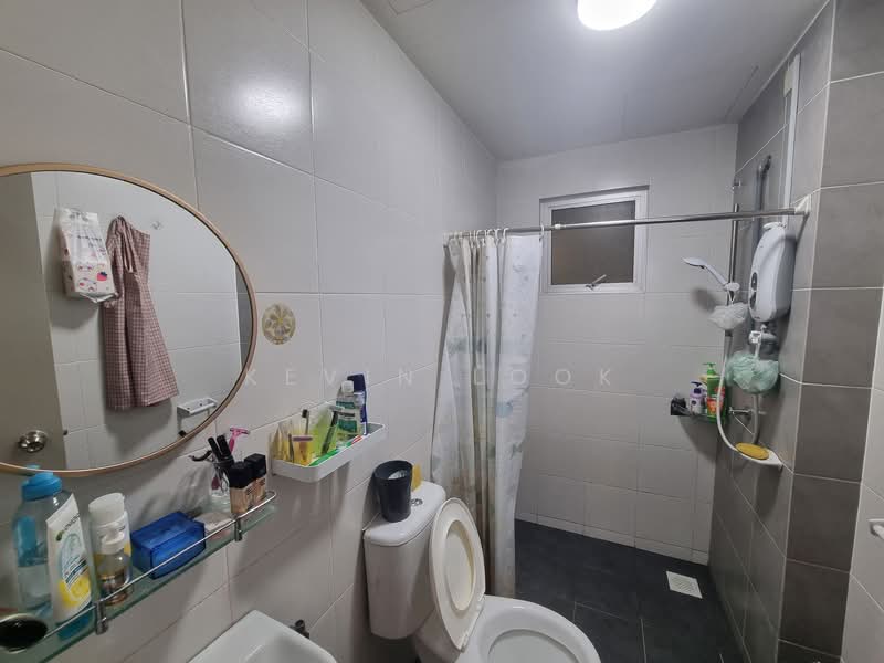 Pangsapuri untuk Dijual di Harmoni 1 - Kevin Look - Bathroom - PropertyGuru.com.my