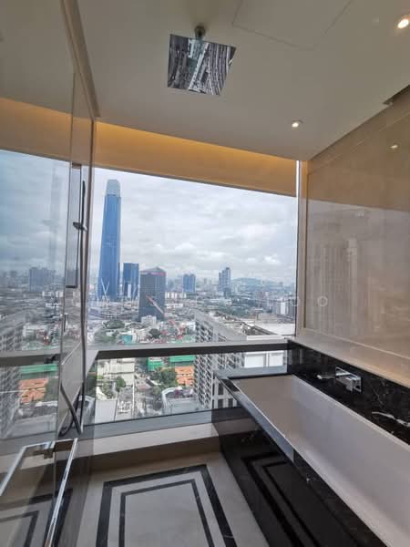Service Residence for Sale at Pavilion Suites - Cassidy Loo - Bathroom - PropertyGuru.com.my