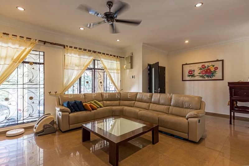 Semi-Detached House for Sale in Taman Yarl (Jalan Klang Lama (Old Klang Road)) - Daphne Lim - Living Room - PropertyGuru.com.my