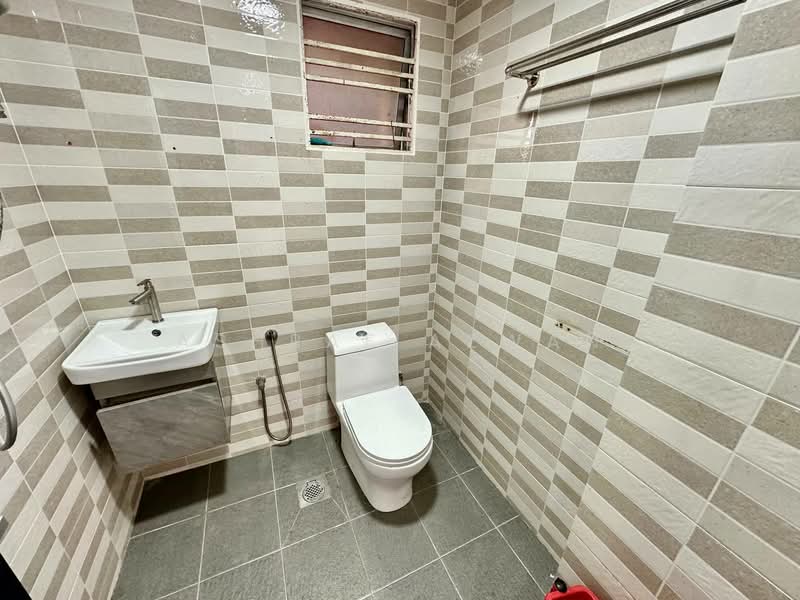Apartment for Sale at Pangsapuri Kelana Impian - Ashraf Azwan - Bathroom - PropertyGuru.com.my