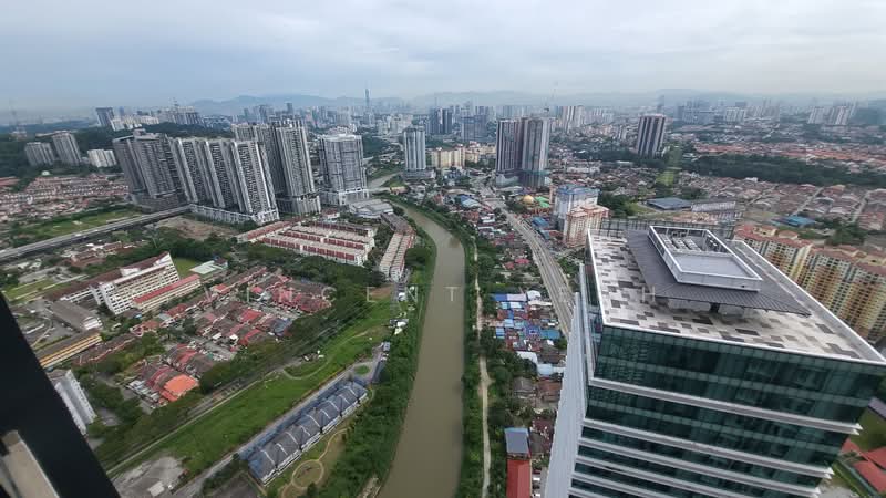 Service Residence for Rent at Bloomsvale Menara Vista Petaling - Vincent Yeoh - Exterior - PropertyGuru.com.my