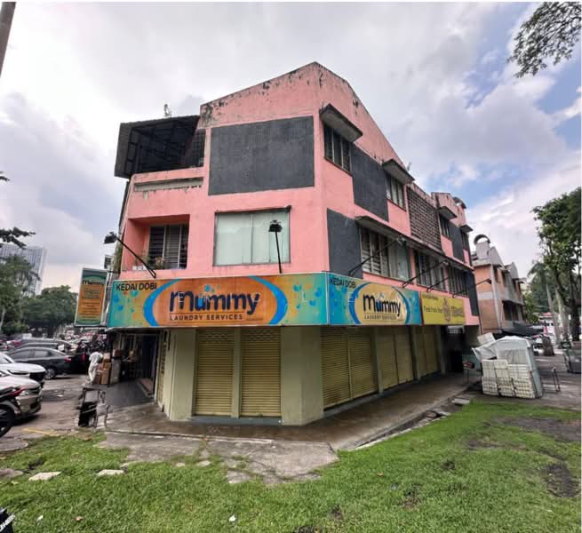 Corner 3 Storey Shop Taman Sri Rampai untuk Untuk Disewa - RM 20,000 /bulan, Apr 2026 - Exterior - PropertyGuru.com.my