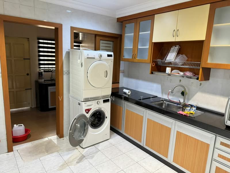 Permas Jaya untuk Untuk Disewa - RM 3,200 /bulan, Apr 2026 - Kitchen - PropertyGuru.com.my