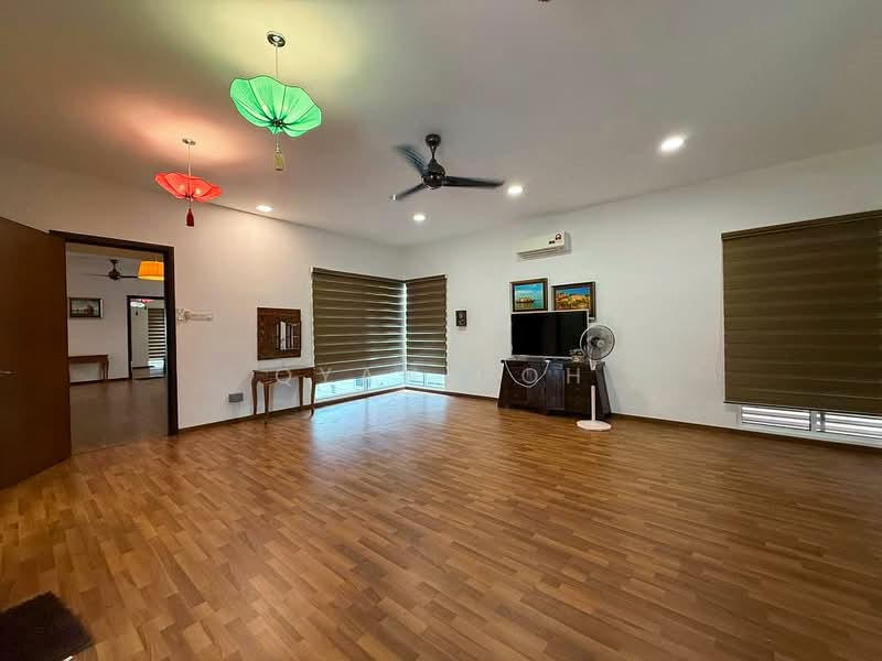 Semi-Detached House for Sale in Minden Heights (Gelugor) - Qyan Goh - Living Room - PropertyGuru.com.my