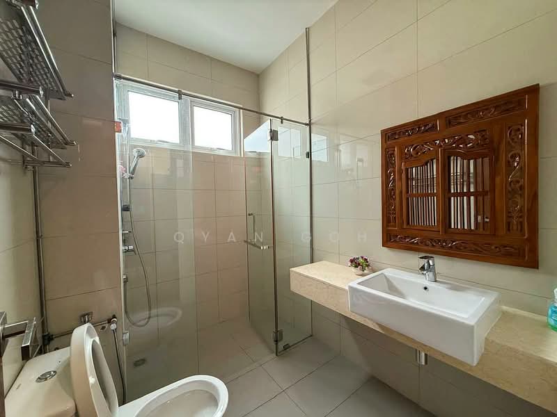 Semi-Detached House for Sale in Minden Heights (Gelugor) - Qyan Goh - Bathroom - PropertyGuru.com.my