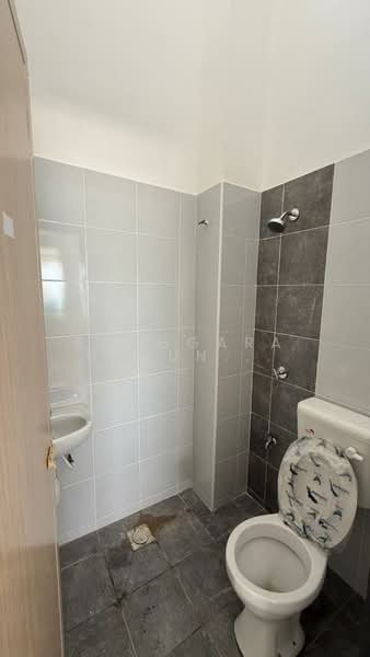 Rumah Teres Setingkat untuk Disewa di Padang Serai untuk Untuk Disewa - RM 800 /bulan, Apr 2026 - Bathroom - PropertyGuru.com.my