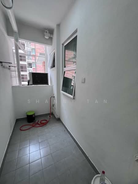 Kondominium untuk Dijual di Sg Long Residence - Shanny Tan - Balcony - PropertyGuru.com.my