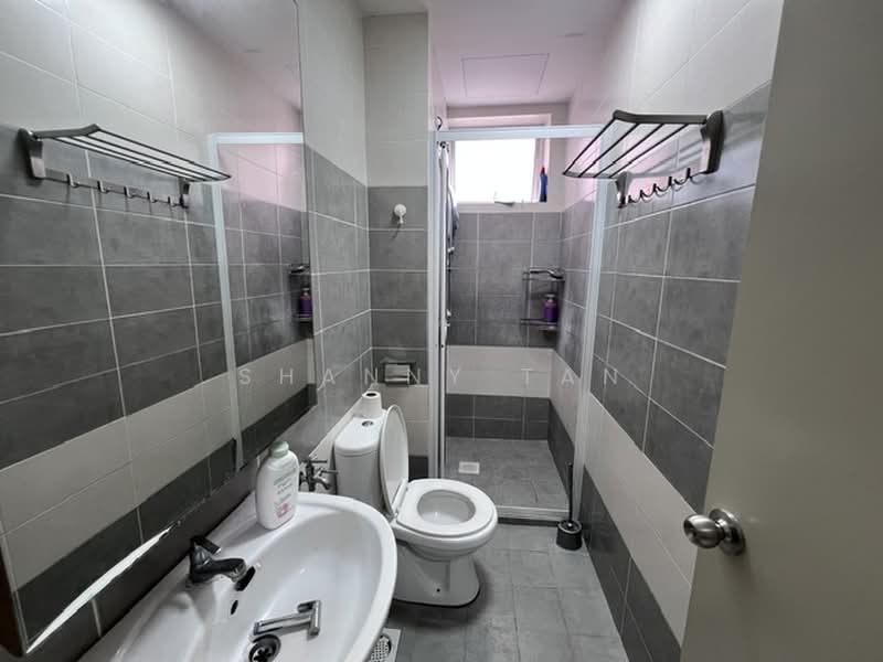 Kondominium untuk Dijual di Sg Long Residence - Shanny Tan - Bathroom - PropertyGuru.com.my