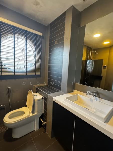 2-storey Terraced House for Sale in Taman Mutiara Rini (Skudai) - Gloson Ten - Bathroom - PropertyGuru.com.my
