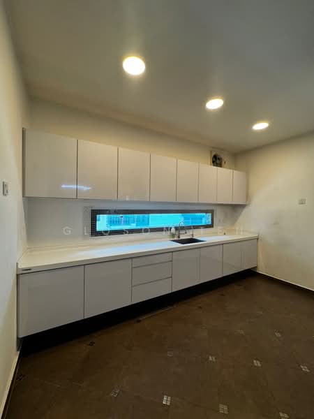 2-storey Terraced House for Sale in Taman Mutiara Rini (Skudai) - Gloson Ten - Kitchen - PropertyGuru.com.my