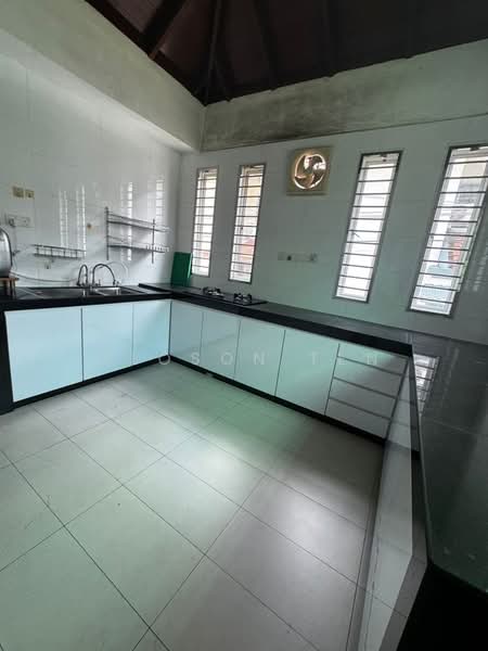 2-storey Terraced House for Sale in Taman Mutiara Rini (Skudai) - Gloson Ten - Kitchen - PropertyGuru.com.my