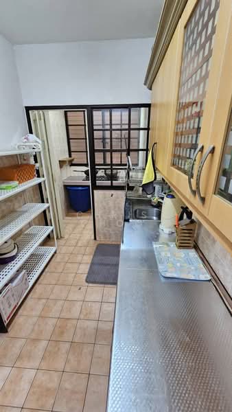 Apartment for Sale at Pangsapuri Saraka - Chris Choo - Kitchen - PropertyGuru.com.my
