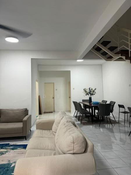 2-storey Terraced House for Sale in Ukay Perdana (Ulu Kelang) - Eddie Chan - Living Room - PropertyGuru.com.my