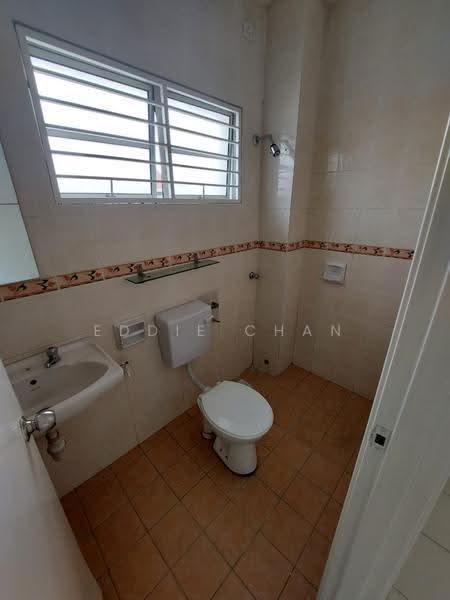 2-storey Terraced House for Sale in Ukay Perdana (Ulu Kelang) - Eddie Chan - Bathroom - PropertyGuru.com.my