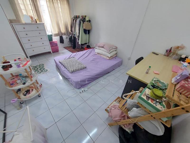 2-storey Terraced House for Sale in Ukay Perdana (Ulu Kelang) - Eddie Chan - Bedroom - PropertyGuru.com.my