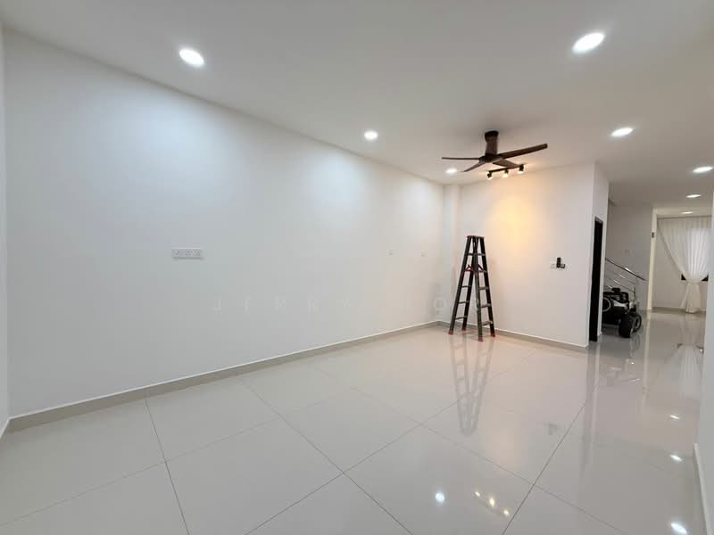 Cluster House for Rent in Skudai (Johor) - Jerry Hor - Living Room - PropertyGuru.com.my