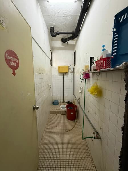2-storey Terraced House for Sale in Permas Jaya (Johor Bahru) - Alviss Tay - Bathroom - PropertyGuru.com.my