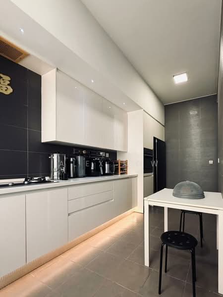 Taman Putra Prima Phase 3E untuk Untuk Dijual - RM 1,000,000, Apr 2026 - Kitchen - PropertyGuru.com.my