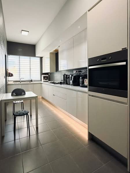 Taman Putra Prima Phase 3E untuk Untuk Dijual - RM 1,000,000, Apr 2026 - Kitchen - PropertyGuru.com.my