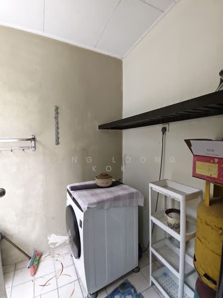 Untuk Disewa - Kota Emerald