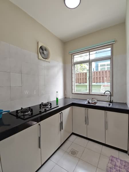 Untuk Disewa - Kota Emerald