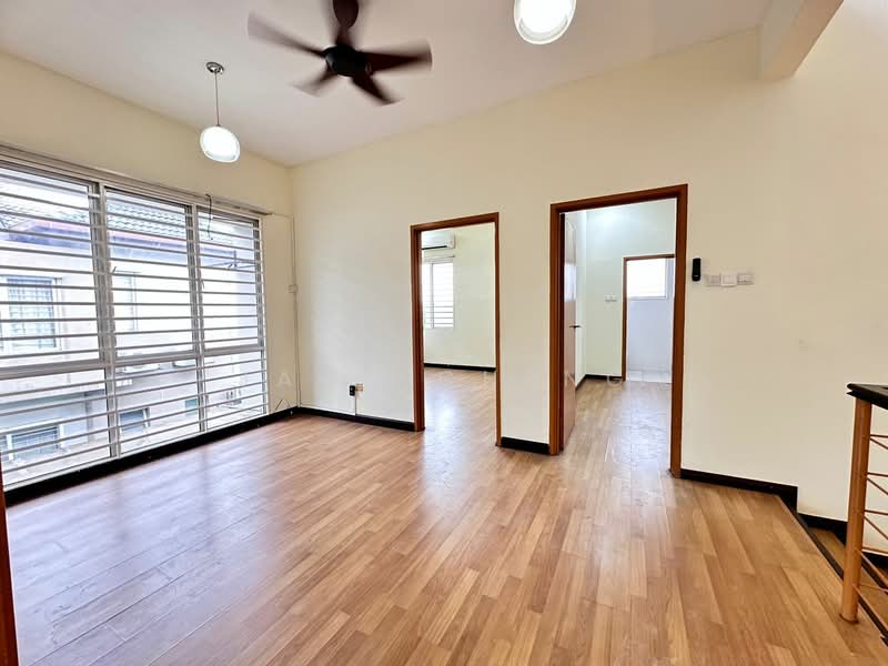 Semi-Detached House for Sale in Taman Anggun (Rawang) - Jack Cheng - Living Room - PropertyGuru.com.my