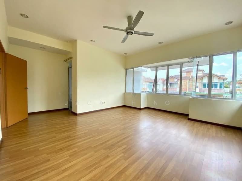 Semi-Detached House for Sale in Taman Anggun (Rawang) - Jack Cheng - Living Room - PropertyGuru.com.my