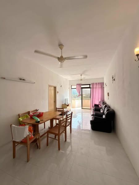 Condominium for Rent at Eden Seaview Condominium - JOYCE LIM - Living Room - PropertyGuru.com.my