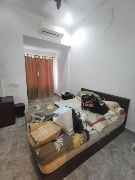 2-storey Terraced House for Sale in Taman Puchong Intan (Puchong) - Chris Choo - Bedroom - PropertyGuru.com.my