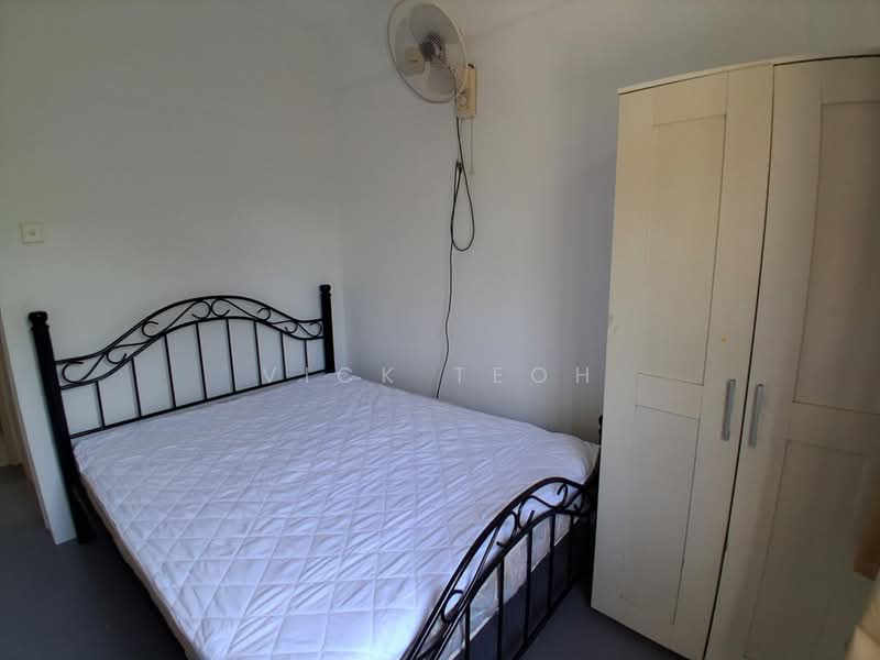 Condominium for Sale at Azuria Condominium - Vick Teoh - Bedroom - PropertyGuru.com.my