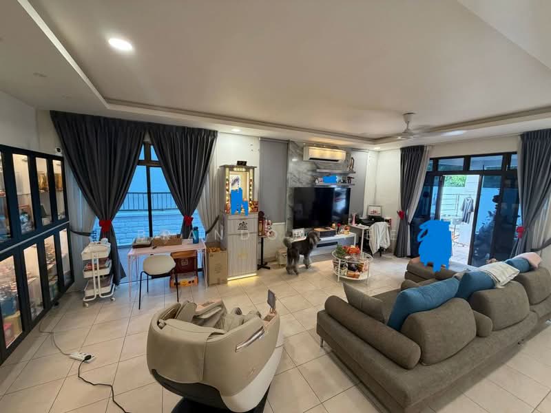 Rumah Kluster untuk Dijual di Taman Mount Austin (Tebrau) - Brandon Tee - Living Room - PropertyGuru.com.my