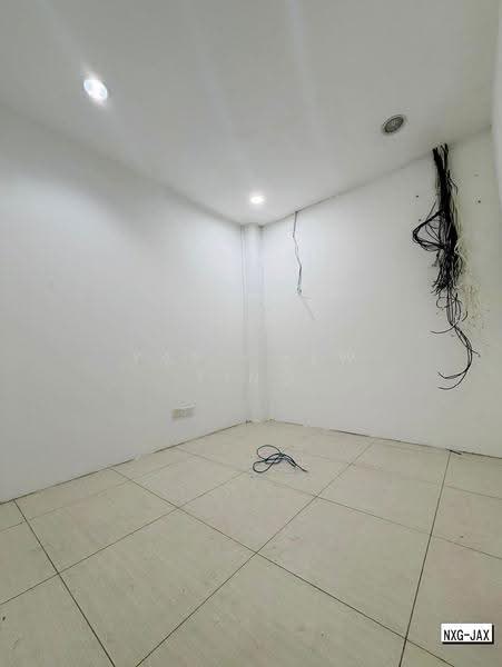 Shop for Rent in Klang (Selangor) - Yap Chew Ying - Interior - PropertyGuru.com.my